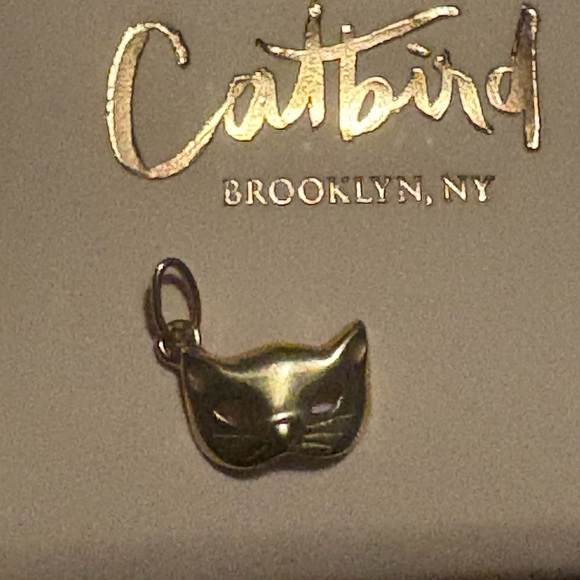 Catbird Jewelry Kitten Mask Charm, Yellow Gold - Picture 14 of 16